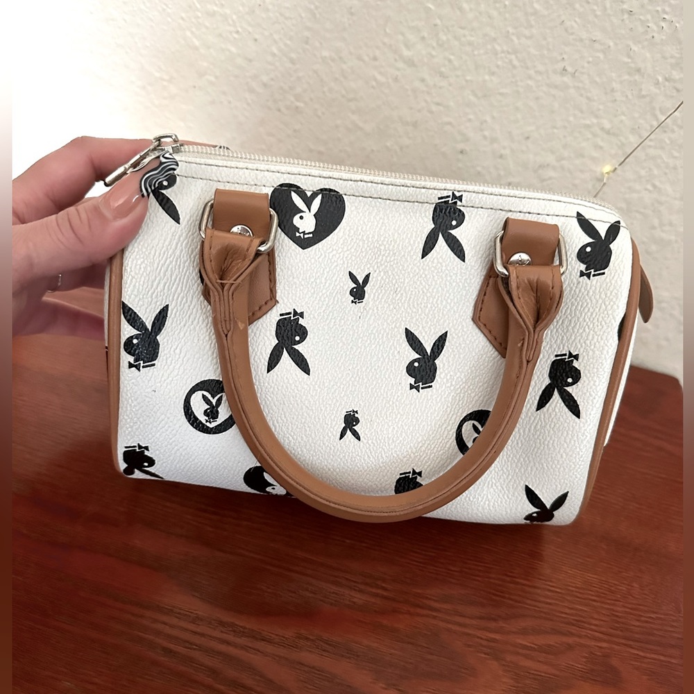 Vintage y2k playboy bunny mini purse !!! Lightly used , perfect condition!!!